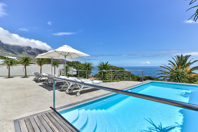 Oceanview Guest House, guest house in Camps Bay, Western Cape